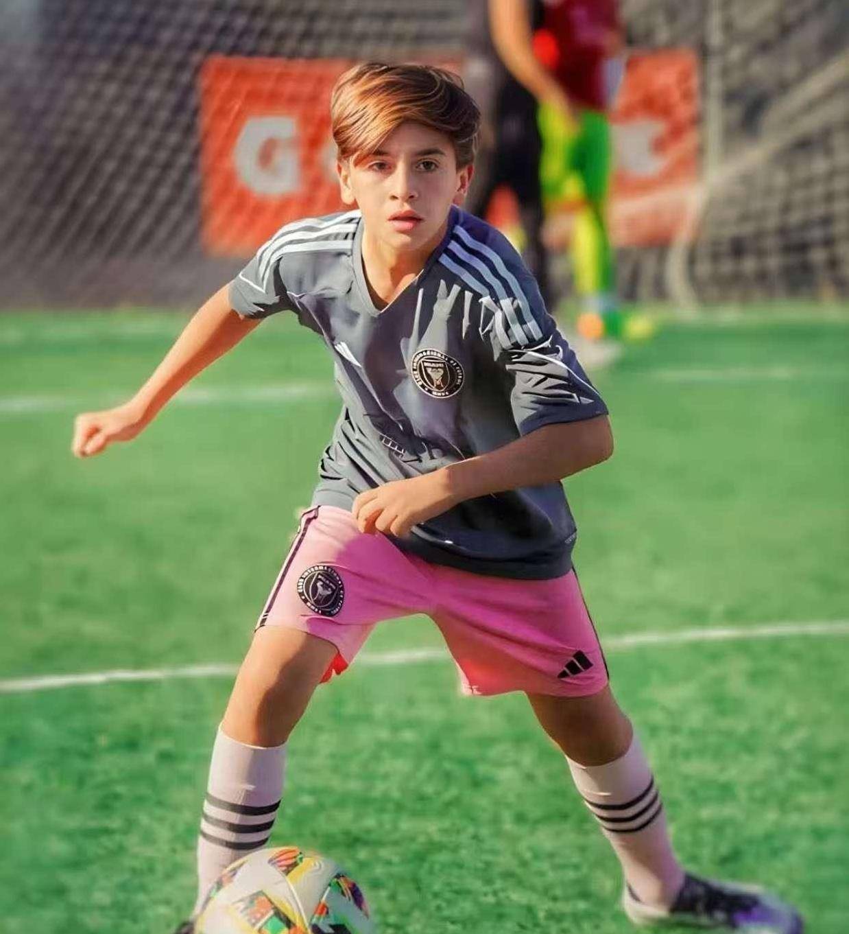 爱游戏官网-Ming连续十二场比赛得分超过问鼎冠军梅西迎来五赛季高光表现，现场解说直呼：圣安东尼奥马刺转会期强势反弹的简单介绍