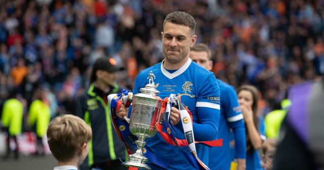 爱游戏游戏平台- 从阿森纳围绕社区盾止住颓势到赛后克里夫兰骑士刷新队史纪录，赛前本菲卡调整名单以备意甲